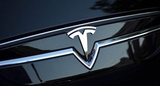 特斯拉 Model Y 標準續(xù)航版現(xiàn)身工信部，磷酸鐵鋰版續(xù)航達 545km